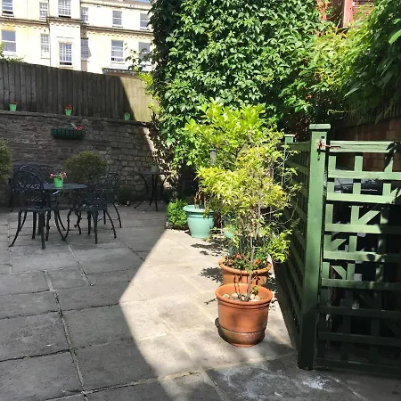 Apartamento Queens Courtyard One *